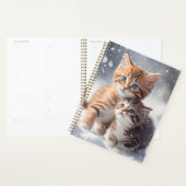 Twee Tabby Kittens Spelen in Sneeuwwinter Planner (Display)