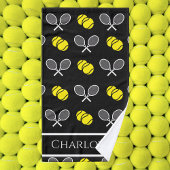 Twee Tennis Balls en White Rackets Pattern Black Handdoek
