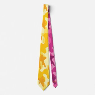 Twee Tone Camo Pink Yellow Monogram Groomsman Stropdas