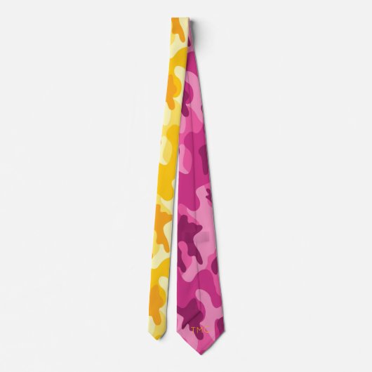 Twee Tone Camo Pink Yellow Monogram Groomsman Stropdas (Achterkant)