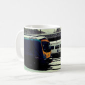 Twee treinen in de sneeuw koffiemok (Voorkant links)