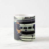 Twee treinen in de sneeuw koffiemok (Center)