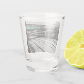 Twee treinen onder de brug shot glas (Achterkant)