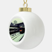 Twee treinen, op het spoor keramische bal ornament (Rechts)