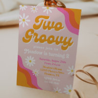 Twee uitnodigingen voor de geboorte van Groovy | G