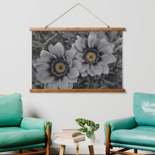 Twee van dezelfde soort hangend wandkleed (Woonkamer)