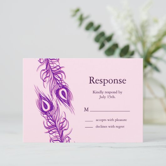 Twee van een Kind Peacock Feathers RSVP Kaartje (Staand voorkant)