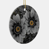 Twee van Eén Soort Keramisch Ornament (Rechts)