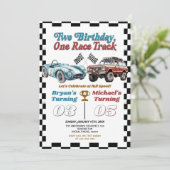 Twee Verjaardag Een Race Track Dubbele Auto's Verj Kaart (Staand voorkant)