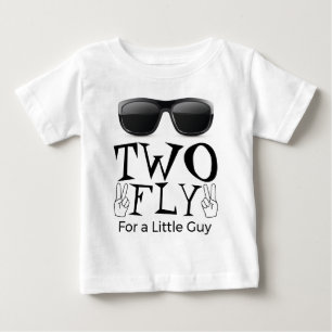 Twee vliegen voor een kleine vent T-Shirt