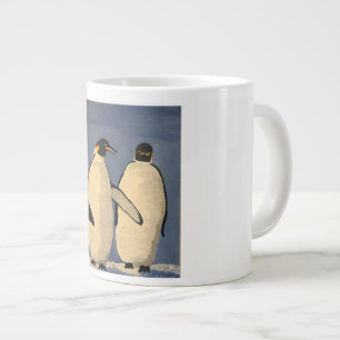 Twee volwassen keizerpinguïns die praten grote koffiekop
