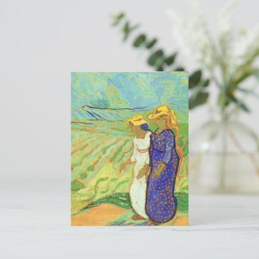 Twee vrouwen kruisen de velden door Vincent van Go Briefkaart (Staand voorkant)