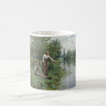 Twee vrouwen Visten op de gras bij de rivier