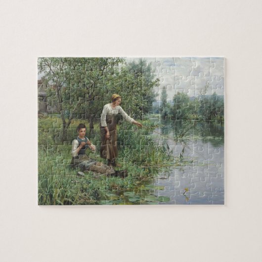 Twee vrouwen Visten op de gras bij de rivier Legpuzzel (Horizontaal)