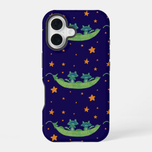 Twee wasberen in een erwtenpeul Whimsical Folk A iPhone 16 Hoesje
