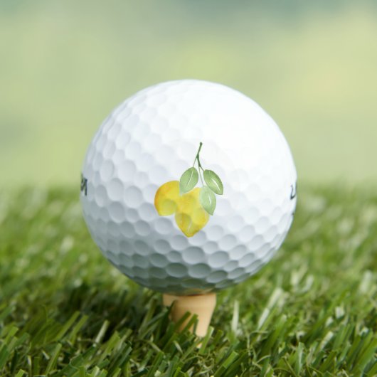 Twee Waterverf Lemons Golfballen (Insitu Shirt)