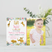 Twee Wild Pink Gold Greenery Safari Birthday Kaart (Staand voorkant)