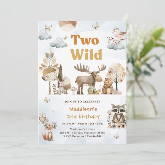 Twee wilde bosdieren 2e verjaardag kaart (Staand voorkant)