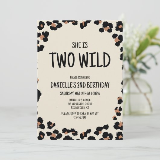 Twee wilde luipaard print 2e verjaardag kaart (Staand voorkant)
