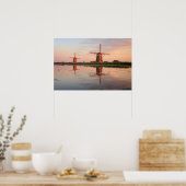 Twee windmolens met reflectie bij zonsondergang poster (Keuken)