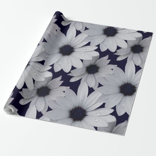 twee witte bloemen cadeaupapier (Uitgerold)