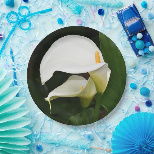 Twee witte Calla Lilies Floral Papieren Bordje (Feest)