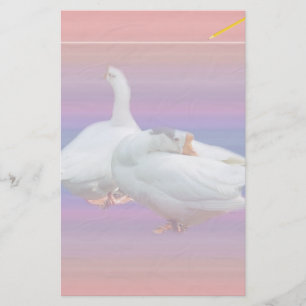 twee witte ganzen in een fantasierijke achtergrond briefpapier