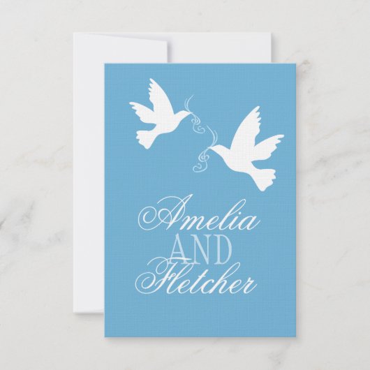 Twee witte liefde vogels blauw formele bruiloft RS RSVP Kaartje (Voorkant)