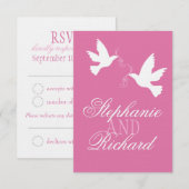 Twee witte liefvogels roze formele bruiloft RSVP Kaartje (Voorkant / Achterkant)