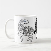 Twee witte schapen Eén zwarte schapenmuis Art Koffiemok (Links)