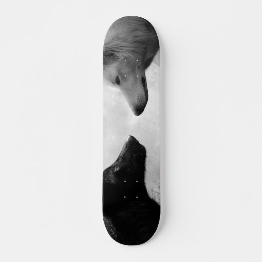 Twee wolven tegenover elkaar persoonlijk skateboard (Voorkant)