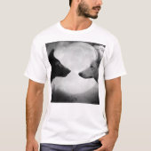 Twee wolven tegenover elkaar t-shirt (Voorkant)