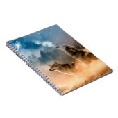 Twee wolven trekken op volle maan in het bos notitieboek (Rechterzijde)