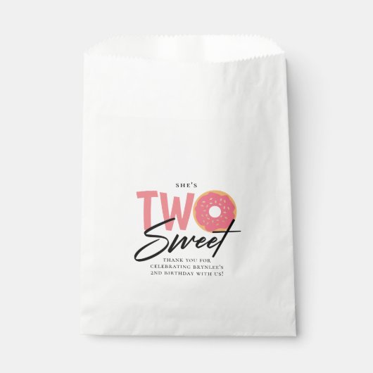 TWEE Zachte Roze Doughnut Theme 2e verjaardag Bedankzakje (Voorkant)