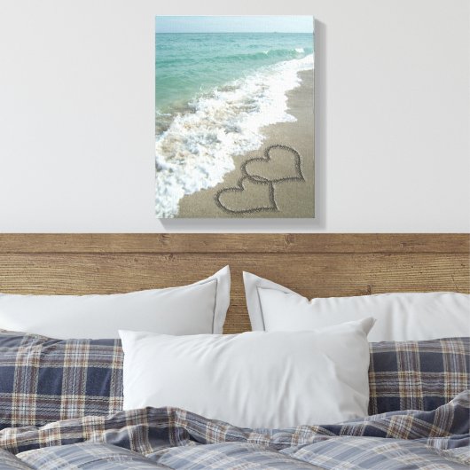 Twee zand harten op de strand, de Romantische Ocea Canvas Afdruk (Insitu (Slaapkamer))