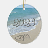 Twee Zand-harten op het strand Keramisch Ornament (Links)