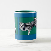 Twee Zebras Neck en Neck/Z zoals in Zebra #2 Mok (Midden)