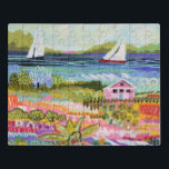 Twee zeilboten en Cottage Puzzel<br><div class="desc">Twee zeilboten en Cottage I van Karen Fields. Een leuke scène met bloemen,  bomen,  een huisje en zeilboten op het water.</div>