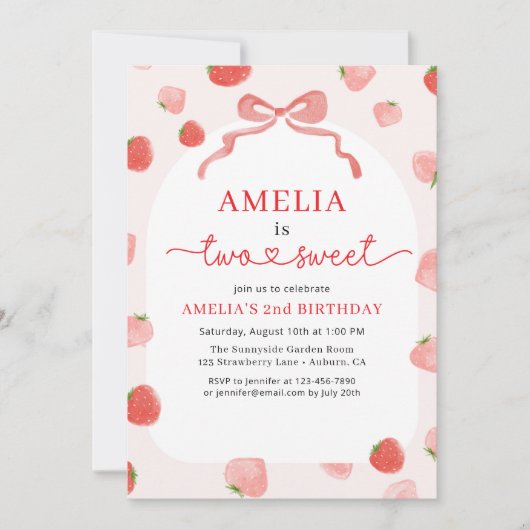 Twee zoete 2de boog aardbeien meisjes verjaardag kaart (Voorkant)