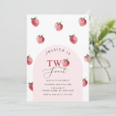 Twee zoete aardbei 2e verjaardag kaart (Staand voorkant)