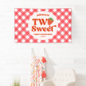 Twee zoete aardbeienfruit 2e verjaardagsfeest spandoek (Insitu)