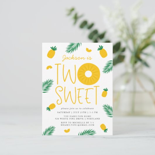 Twee zoete anananassen 2e verjaardag uitnodiging briefkaart (Staand voorkant)