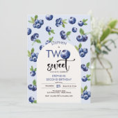 Twee zoete blauwe bessen kinderen verjaardag kaart (Staand voorkant)