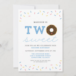 Twee zoete donut en prinkles (blauw) tweede verjaa kaart
