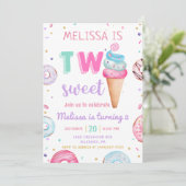 Twee zoete ijs donut 2e verjaardag kaart (Staand voorkant)