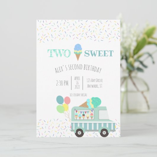 Twee zoete ijsjes sociale verjaardagsuitnodiging kaart (Staand voorkant)