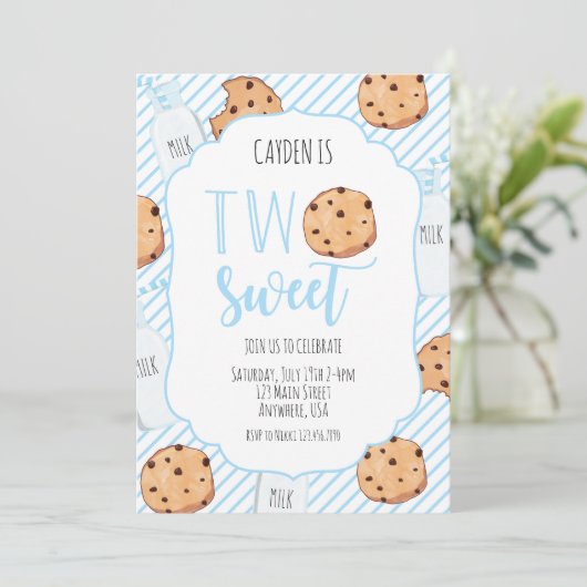 Twee zoete melk en koekjes blauwe jongen 2e verjaa kaart (Staand voorkant)