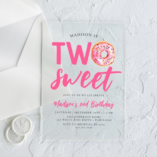 Twee zoete roze donut 2e verjaardag acryl uitnodigingen