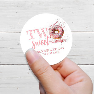 Twee zoete roze Donut Girl 2e verjaardag Ronde Sticker