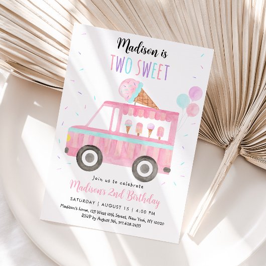 Twee zoete roze ijs vrachtwagen verjaardag kaart